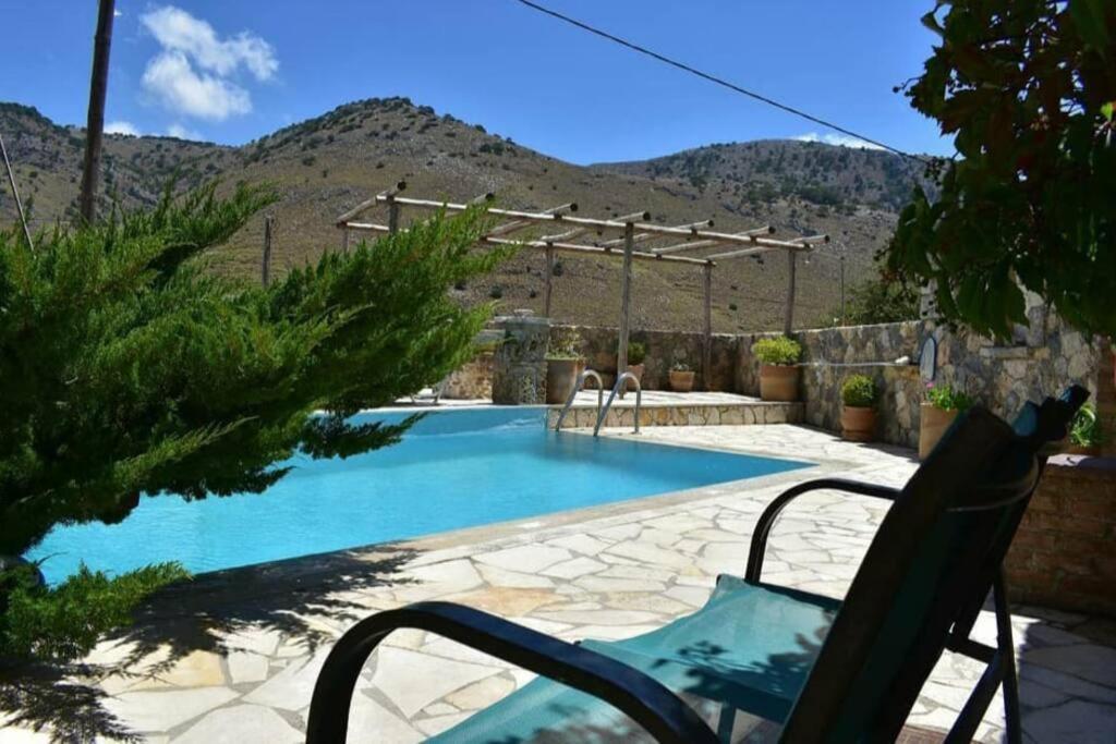Traditional Villa With Pool In Sfakia Imbros Dış mekan fotoğraf
